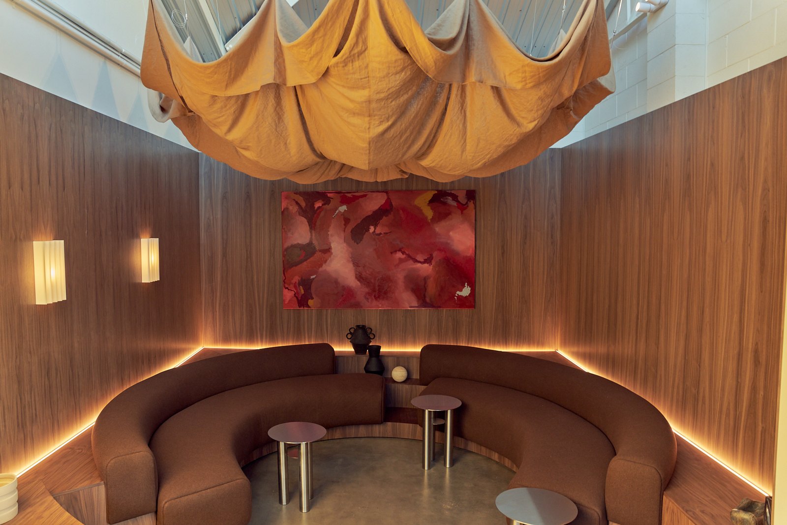 The circular lounge
